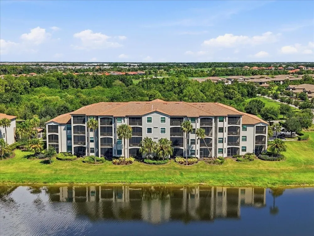 17118 VARDON TERRACE #108 Lakewood Ranch, FL 34211