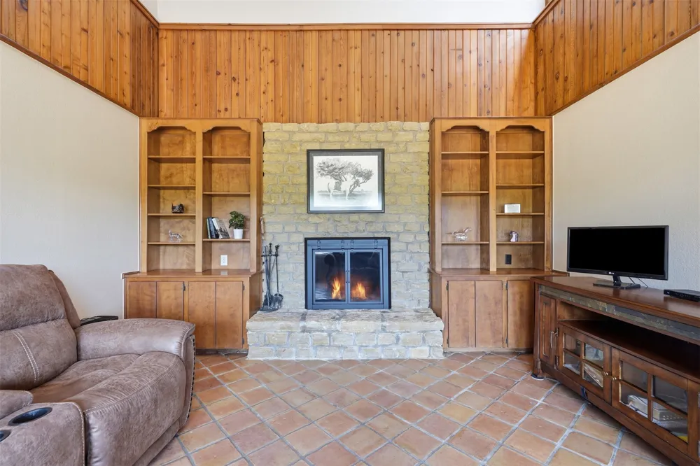 2701 FM 51 Weatherford, TX 76085