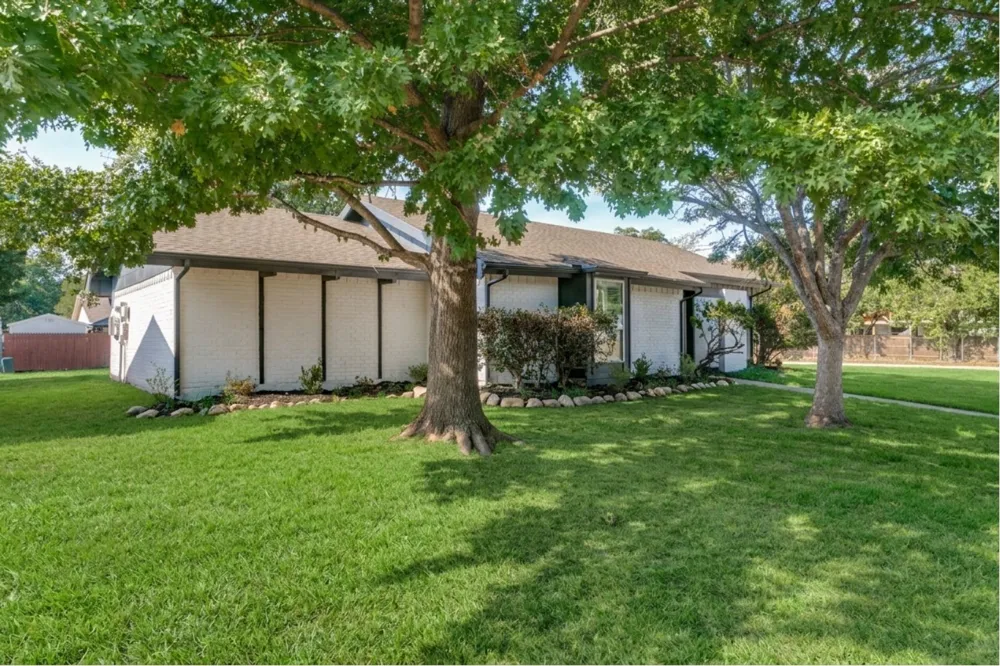 1742 Marblehead Drive Lewisville, TX 75067