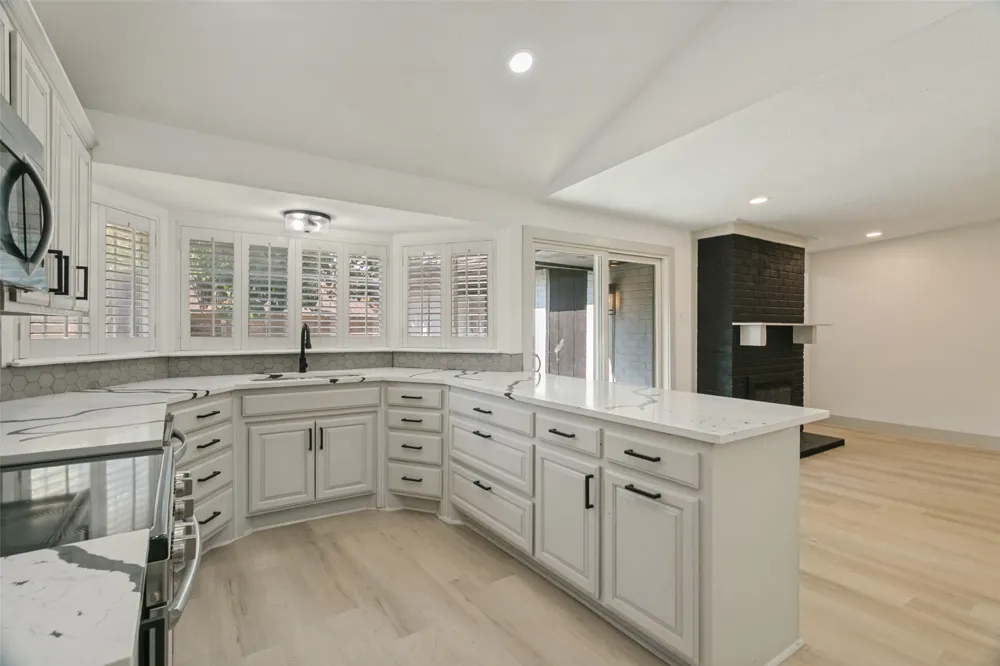 1742 Marblehead Drive Lewisville, TX 75067