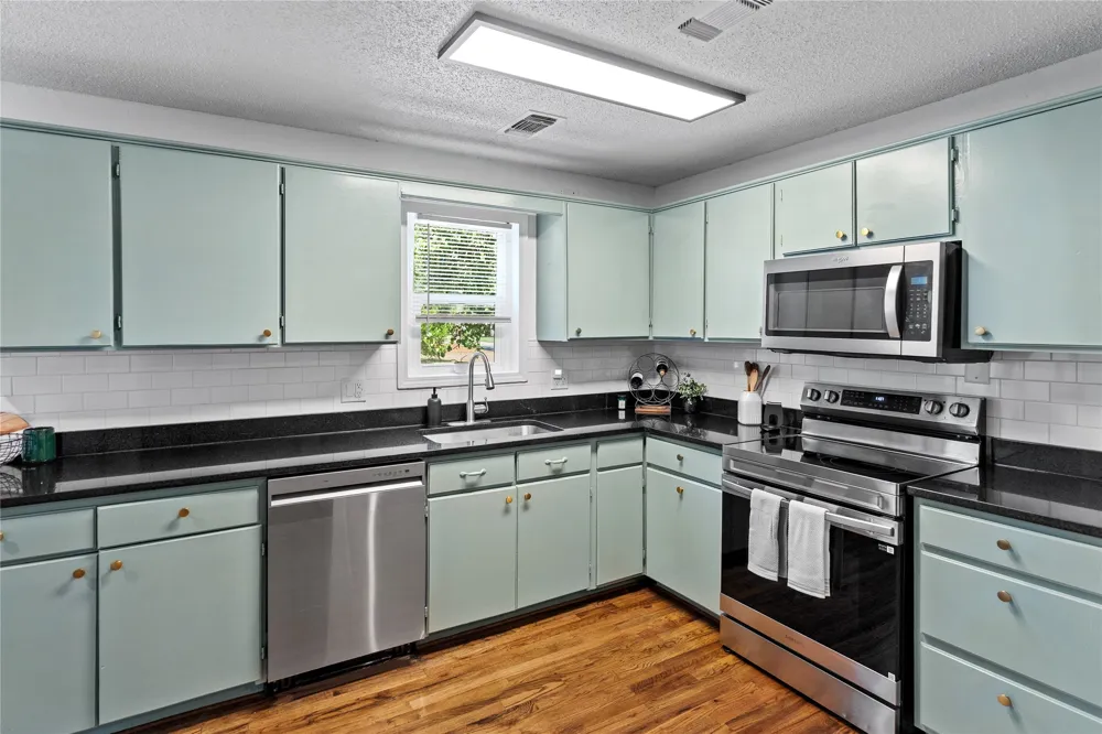 613 Houston Street Sulphur Springs, TX 75482