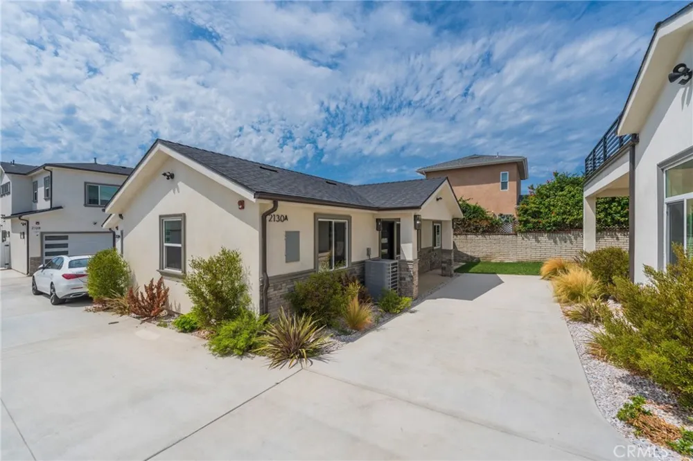 2130 W 238 STREET Torrance, CA 90501