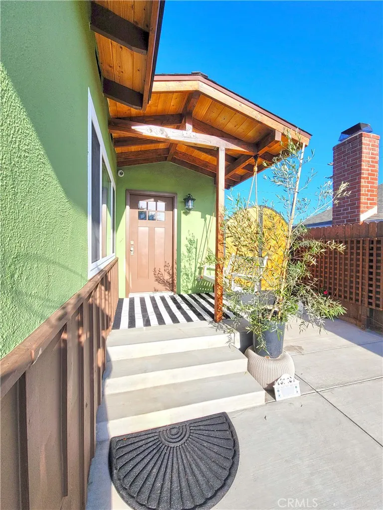 117 Kenneth Street Camarillo, CA 93010