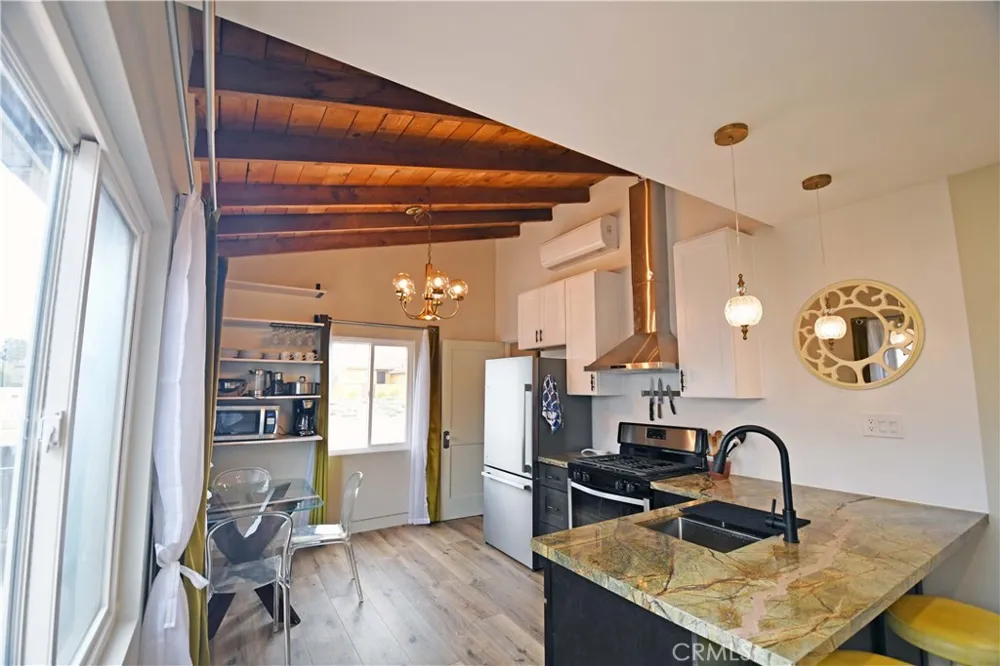 117 Kenneth Street Camarillo, CA 93010