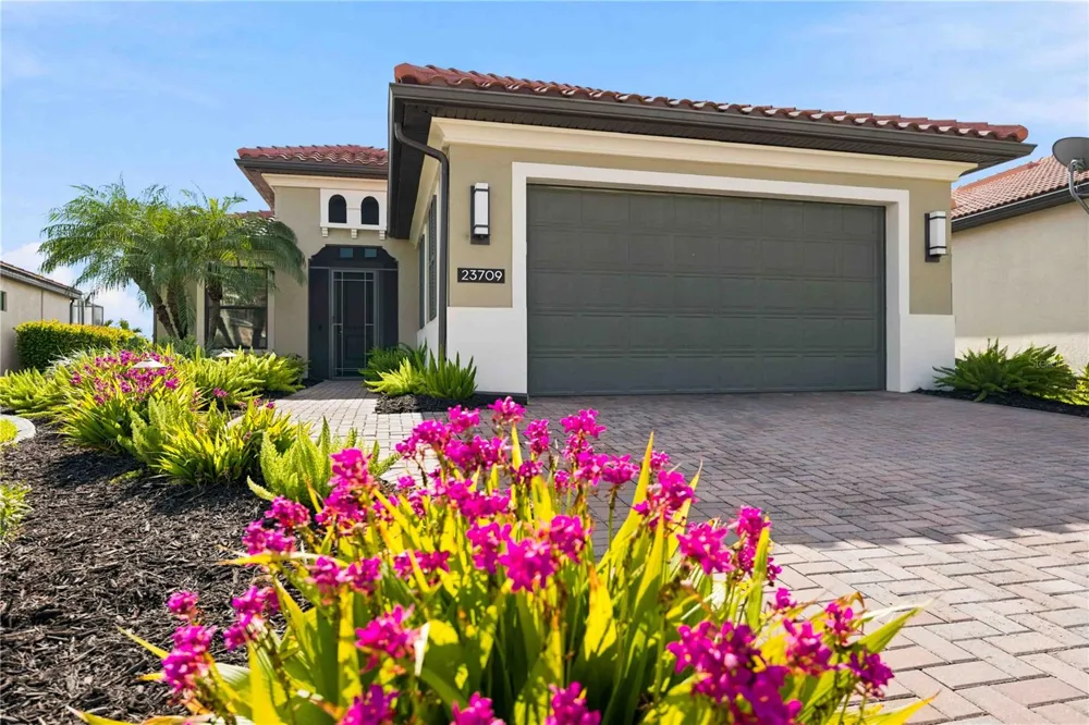 23709 WAVERLY CIRCLE Venice, FL 34293