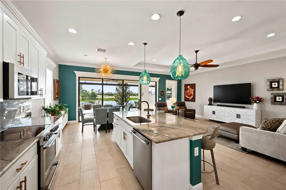 23709 WAVERLY CIRCLE Venice, FL 34293
