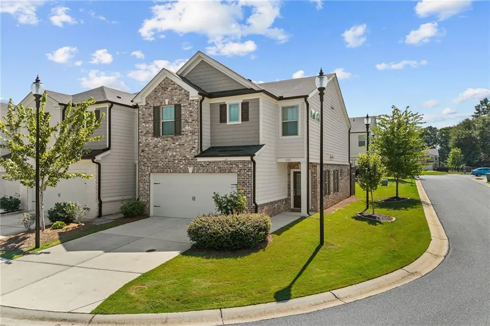 1121 Arrowlake Road SW Marietta, GA 30064