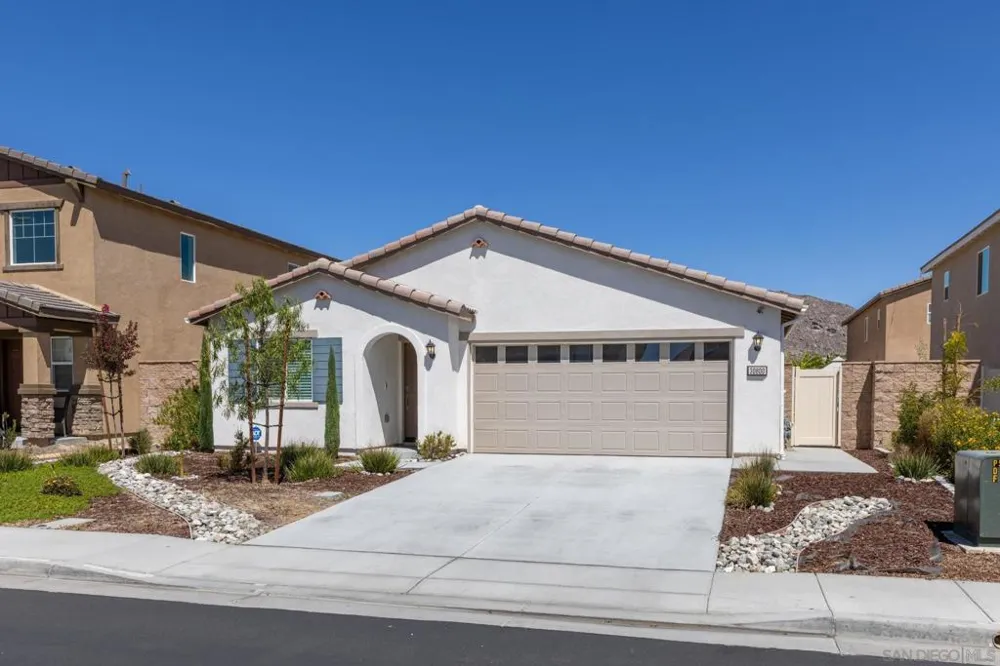 30800 ACAPPELLA DR. Winchester, CA 92596