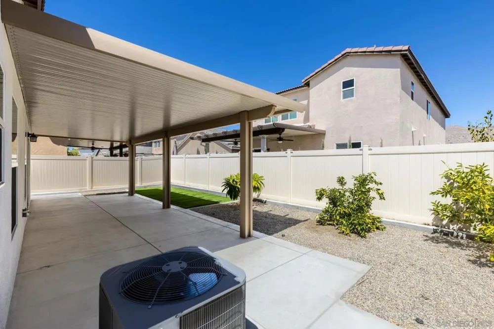 30800 ACAPPELLA DR. Winchester, CA 92596