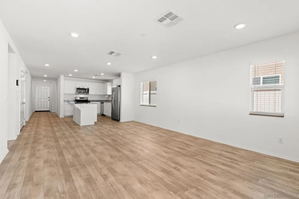 30800 ACAPPELLA DR. Winchester, CA 92596
