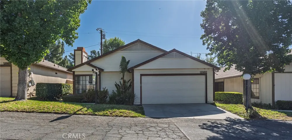 13982 Olive Grove Lane Sylmar, CA 91342