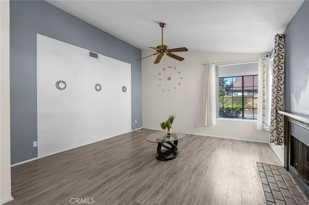 13982 Olive Grove Lane Sylmar, CA 91342