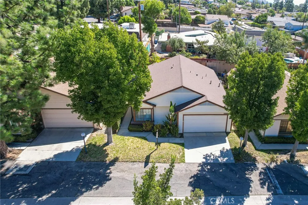 13982 Olive Grove Lane Sylmar, CA 91342