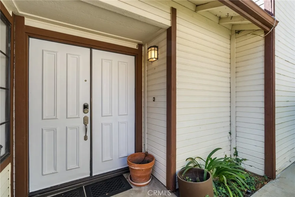 13982 Olive Grove Lane Sylmar, CA 91342