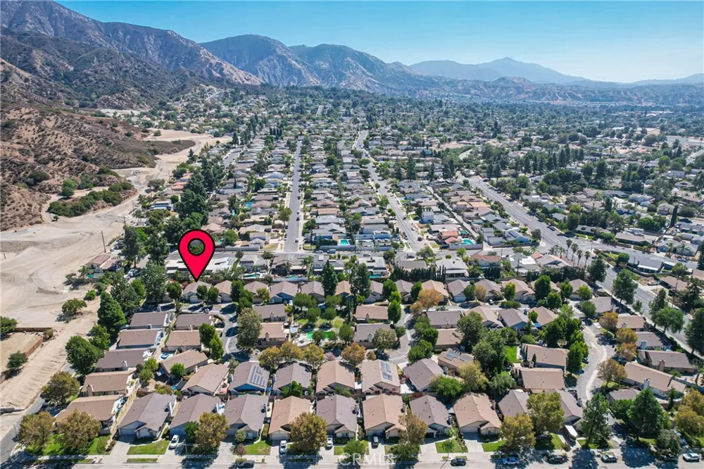 13982 Olive Grove Lane Sylmar, CA 91342