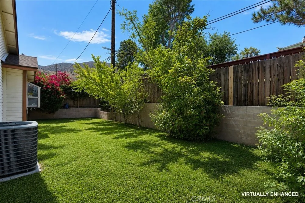 13982 Olive Grove Lane Sylmar, CA 91342