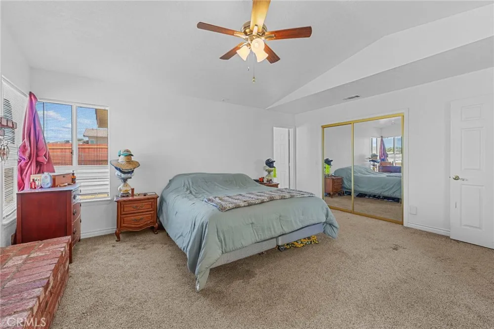 17240 Candlewood Apple Valley, CA 92307