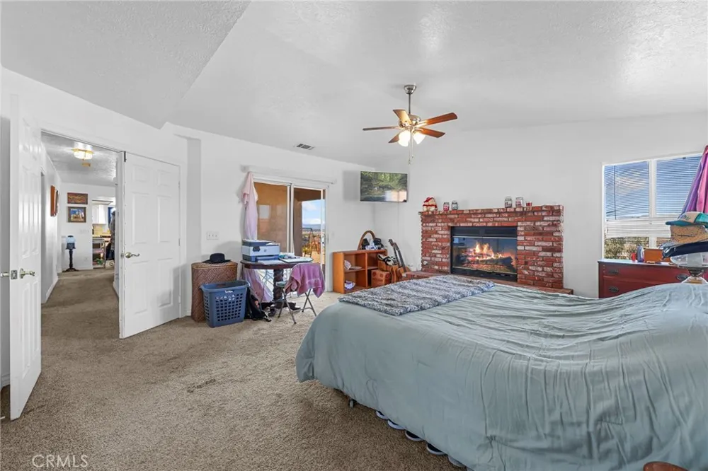 17240 Candlewood Apple Valley, CA 92307