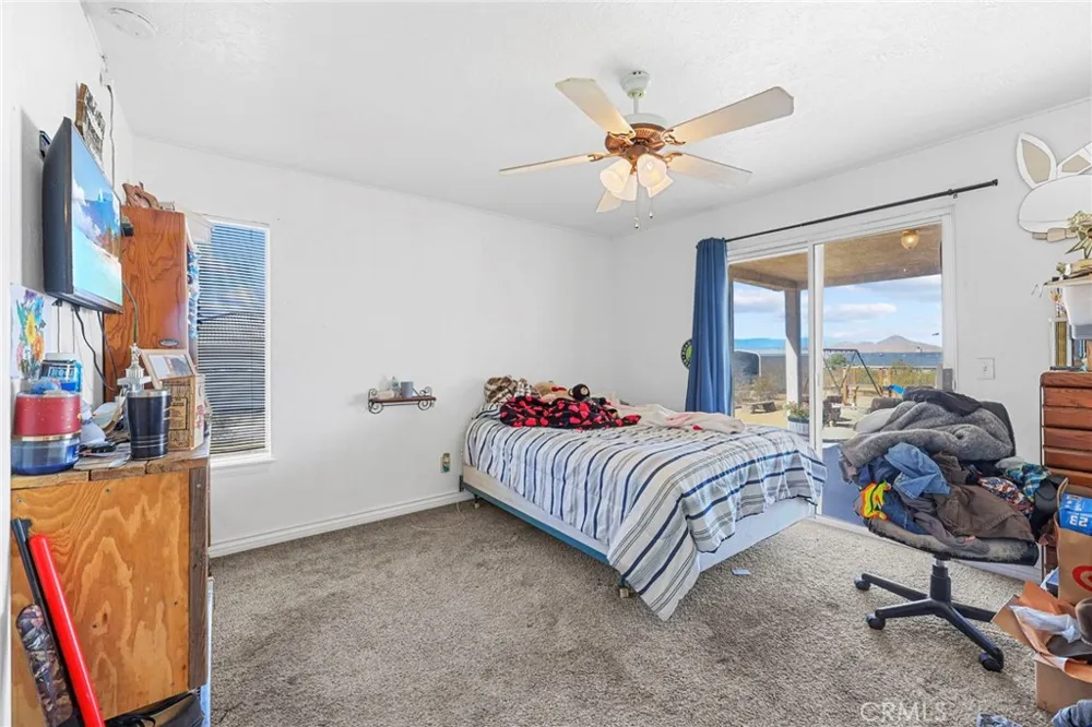 17240 Candlewood Apple Valley, CA 92307