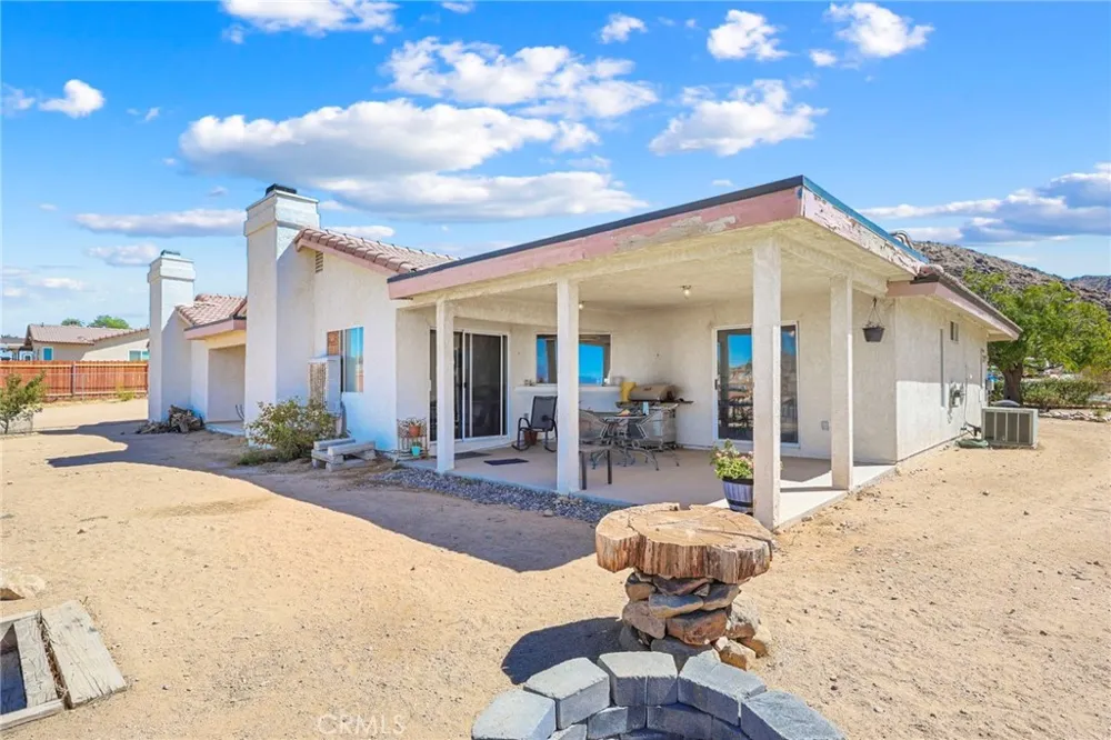 17240 Candlewood Apple Valley, CA 92307
