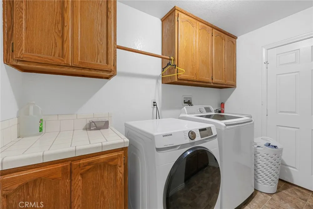 17240 Candlewood Apple Valley, CA 92307