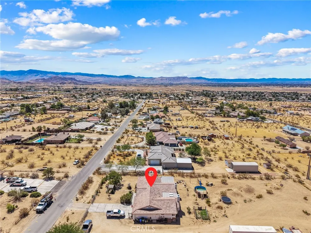 17240 Candlewood Apple Valley, CA 92307