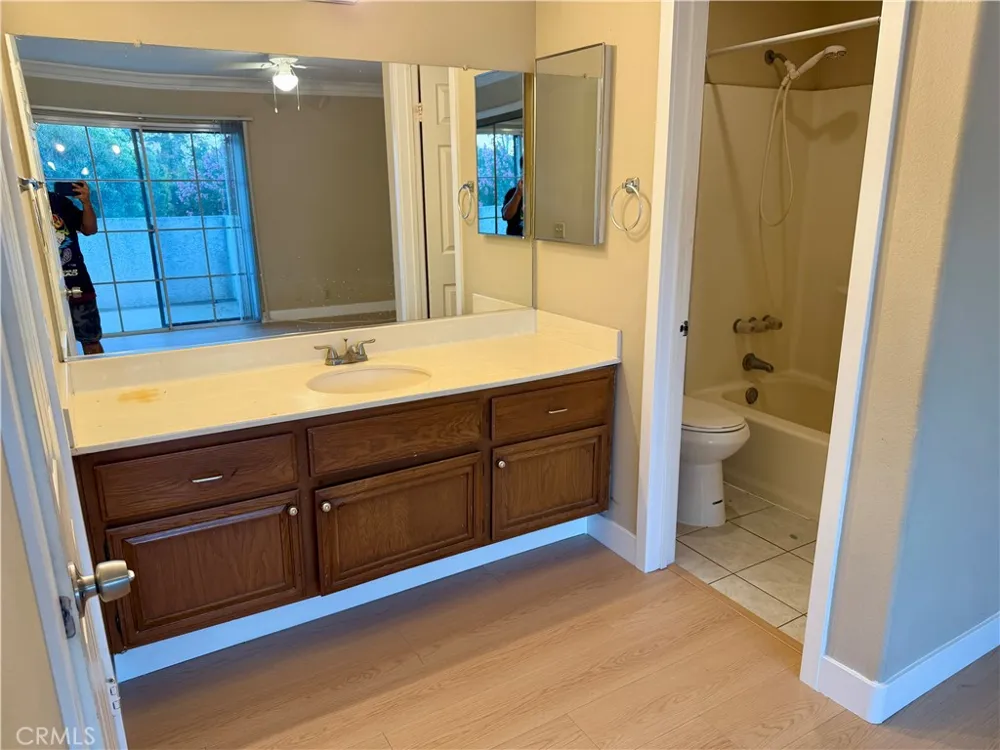 1371 S Park Avenue #C Pomona, CA 91766