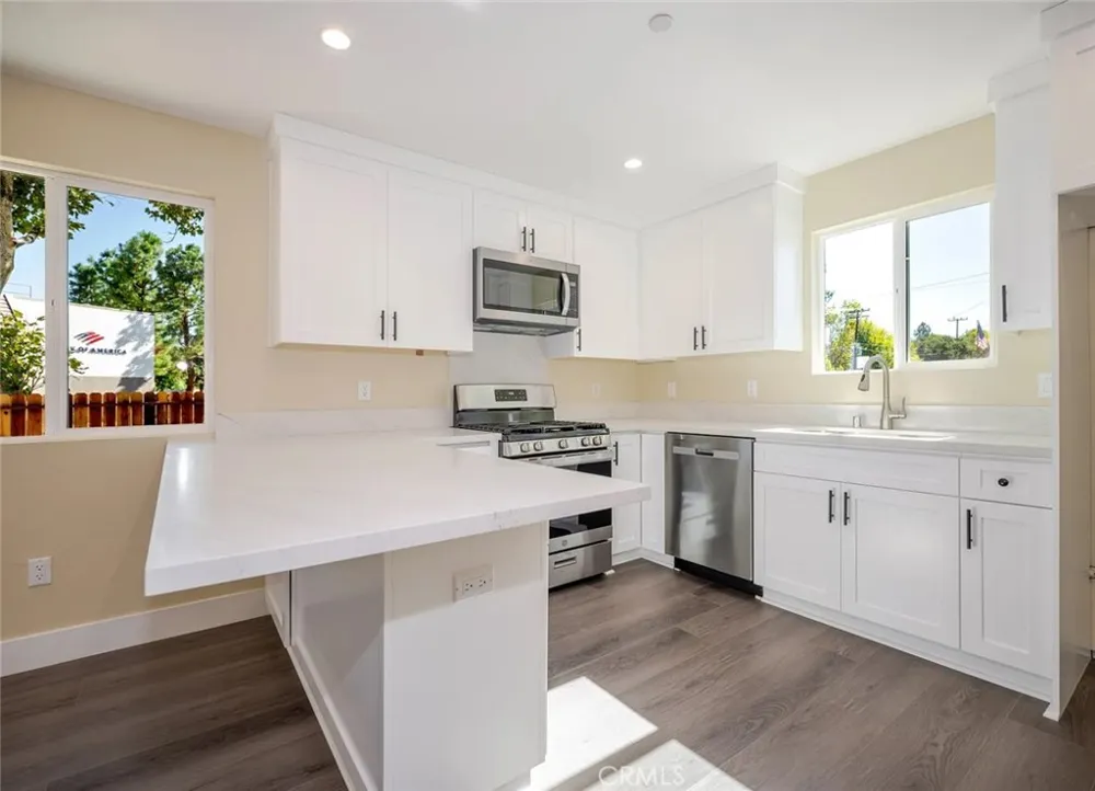 24743 Valley #3 Newhall, CA 91321
