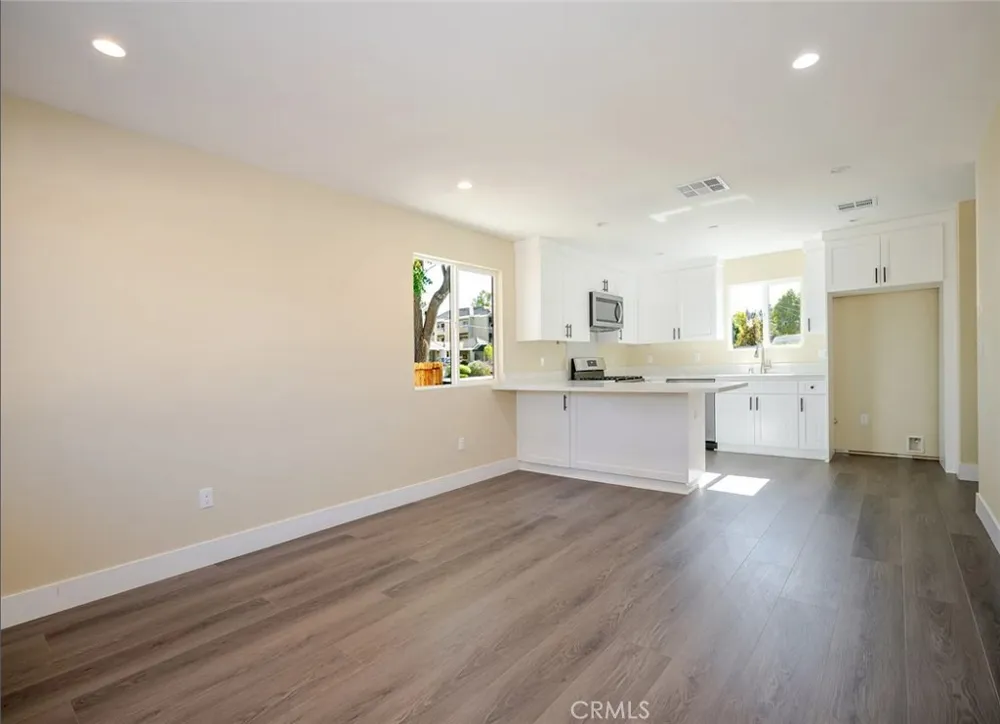 24743 Valley #3 Newhall, CA 91321