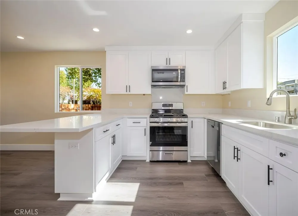 24743 Valley #3 Newhall, CA 91321