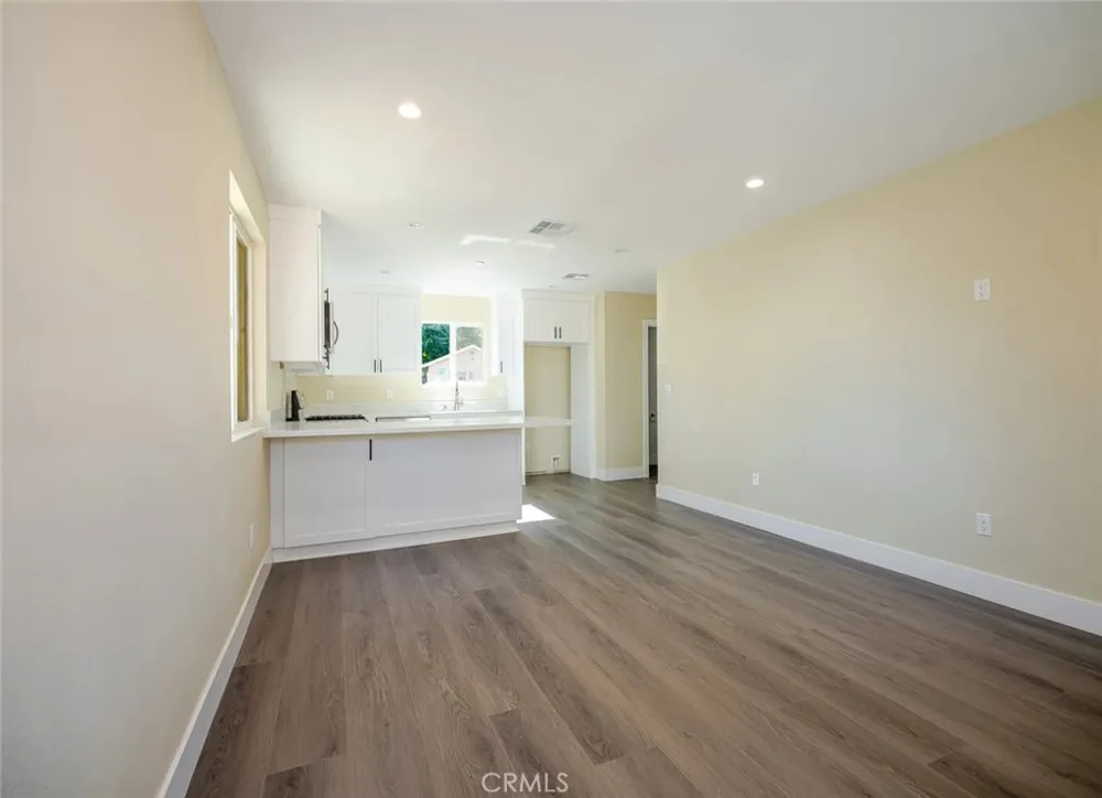 24743 Valley #3 Newhall, CA 91321
