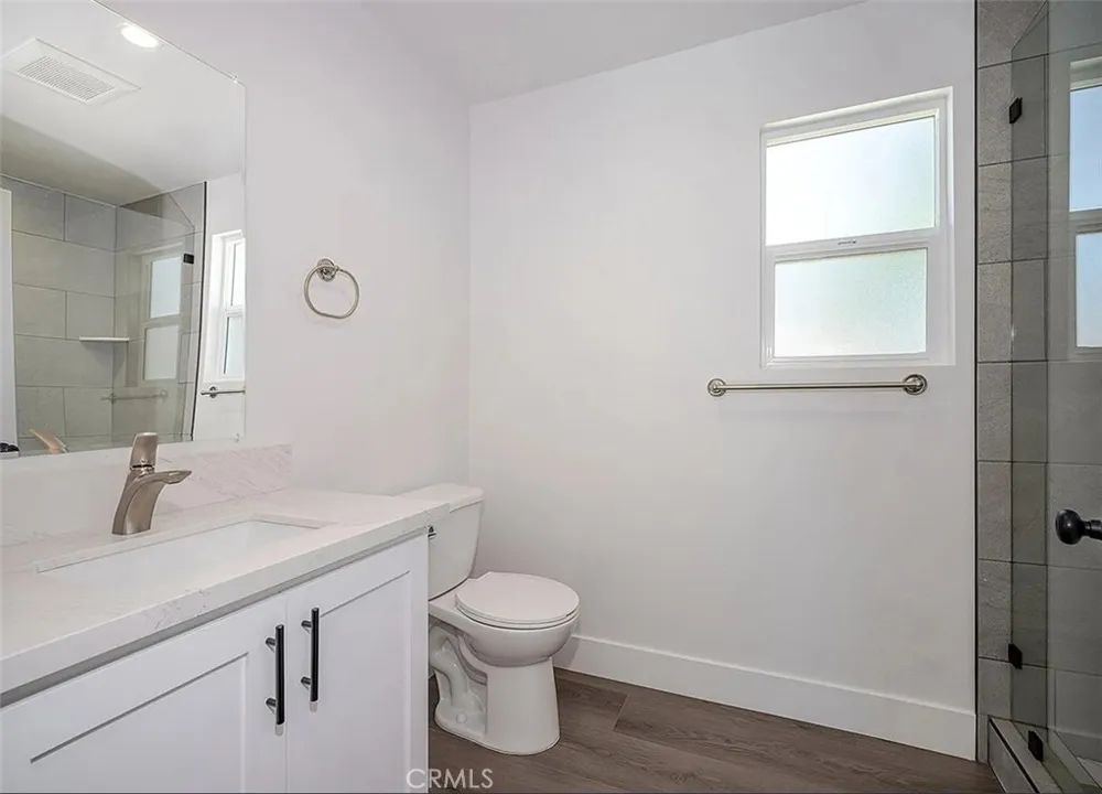 24743 Valley #3 Newhall, CA 91321