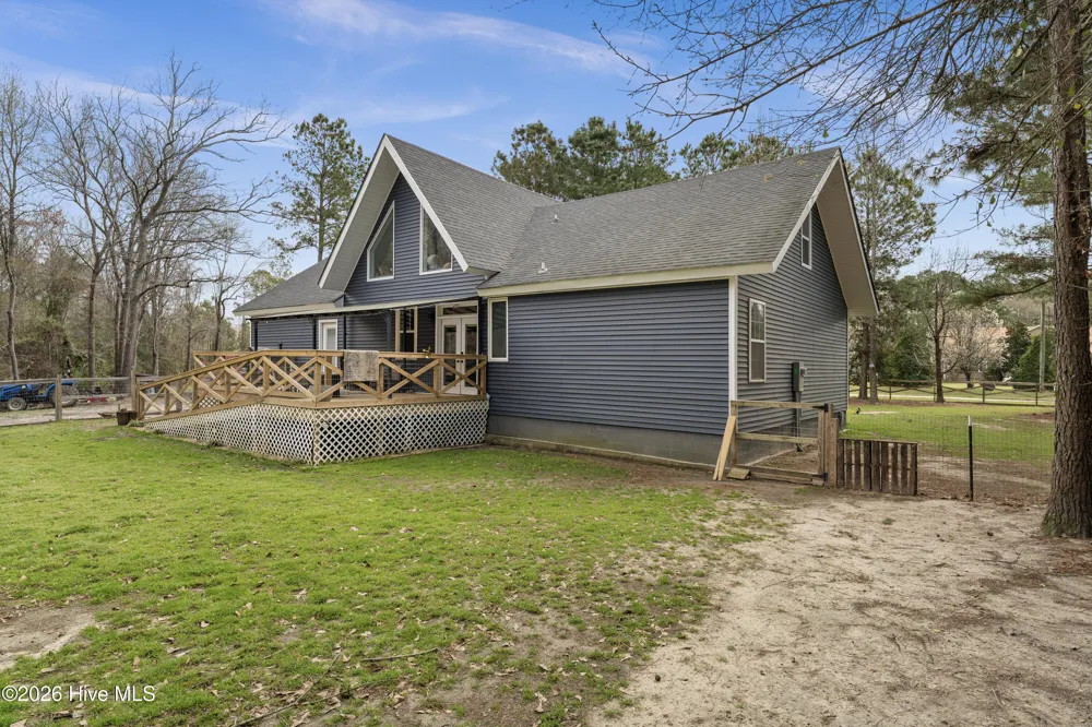 259 Heathers Folly Road Willard, NC 28478