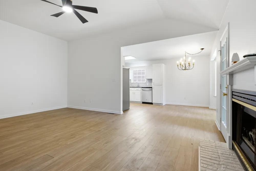208 Valley Dr Columbia, TN 38401