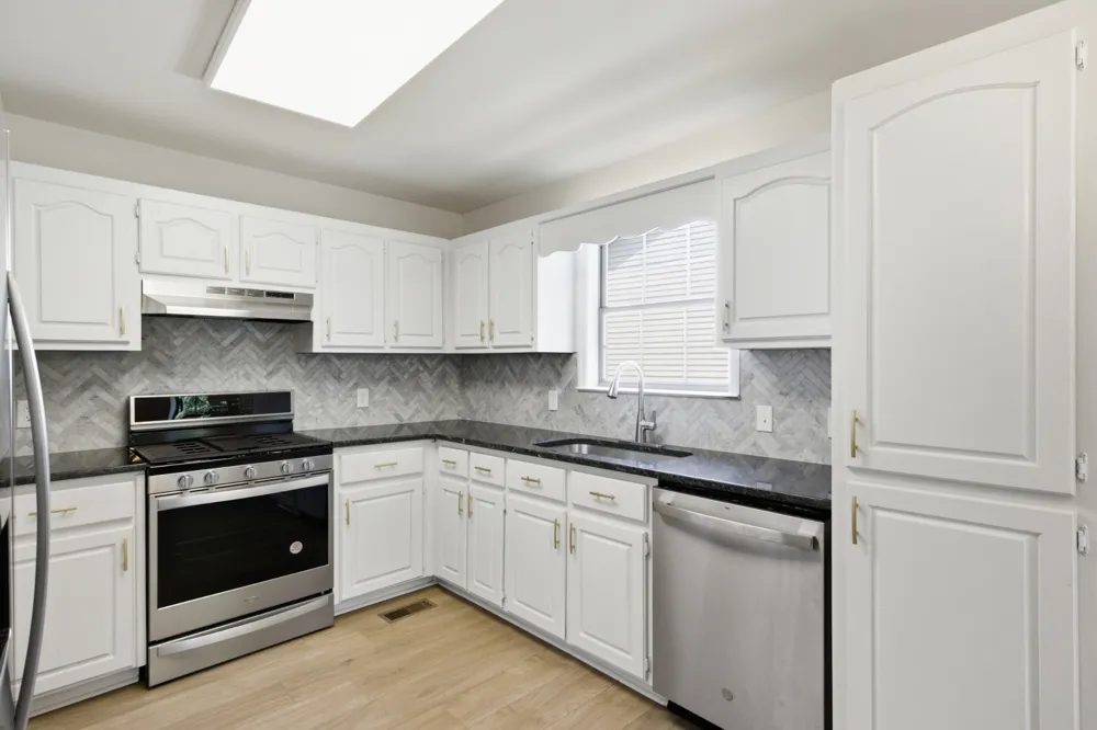 208 Valley Dr Columbia, TN 38401