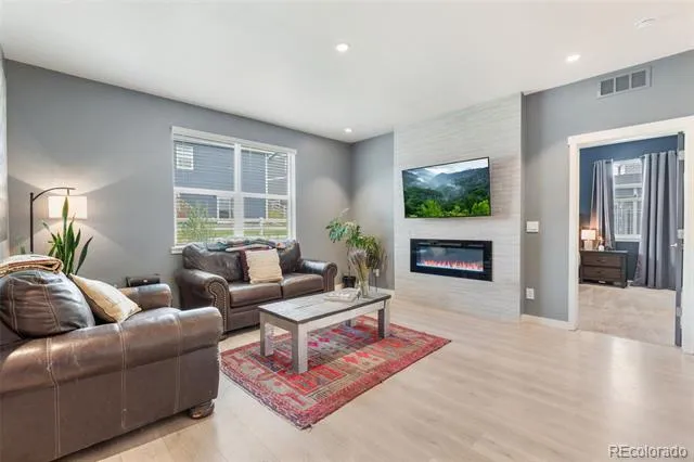 4664 Cattle Cross Trail Castle Rock, CO 80104