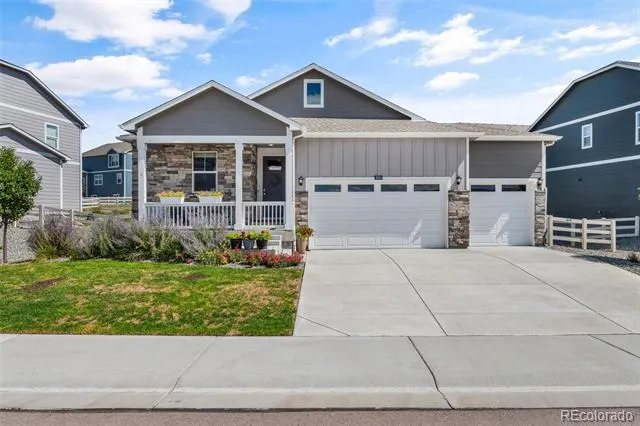 4664 Cattle Cross Trail Castle Rock, CO 80104