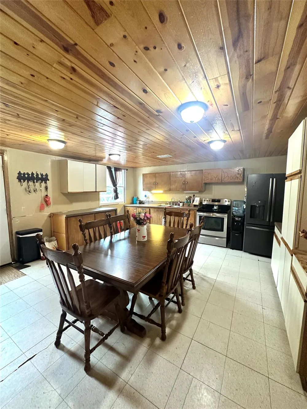 10682 Foxfire Drive Plantersville, TX 77363