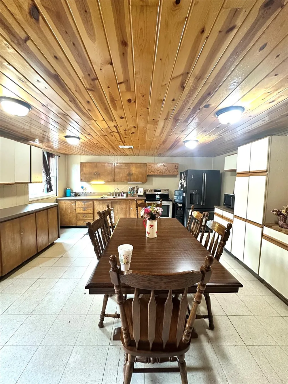 10682 Foxfire Drive Plantersville, TX 77363