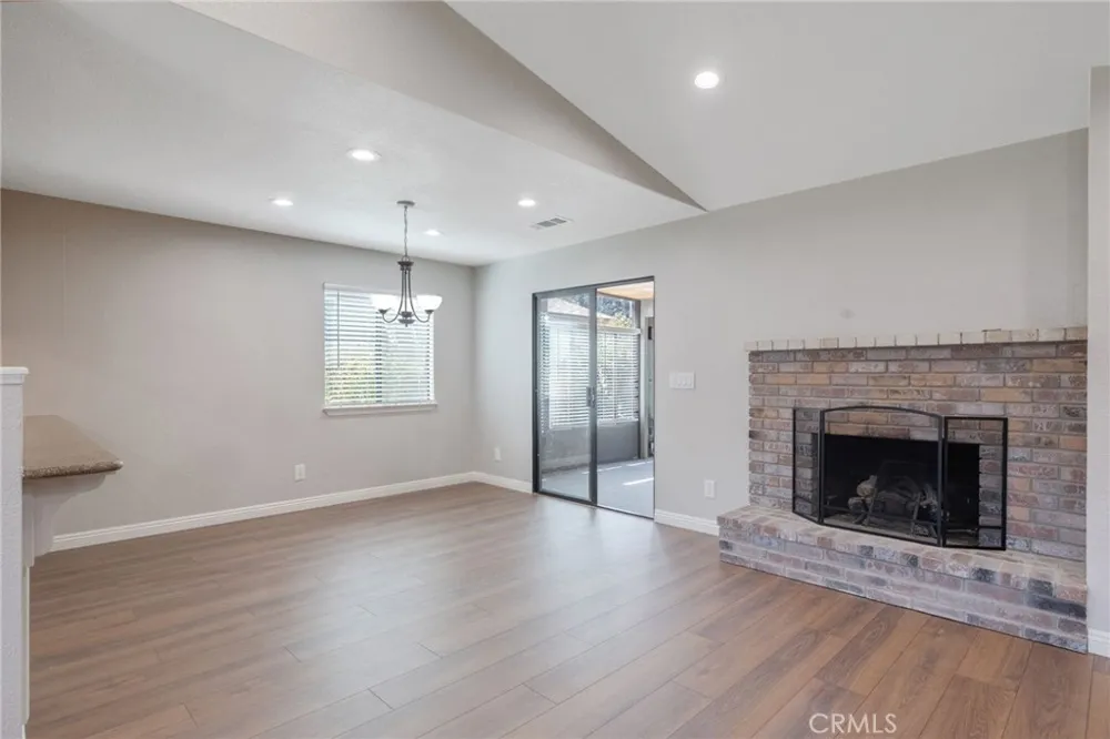 209 S Atwood Court Visalia, CA 93291