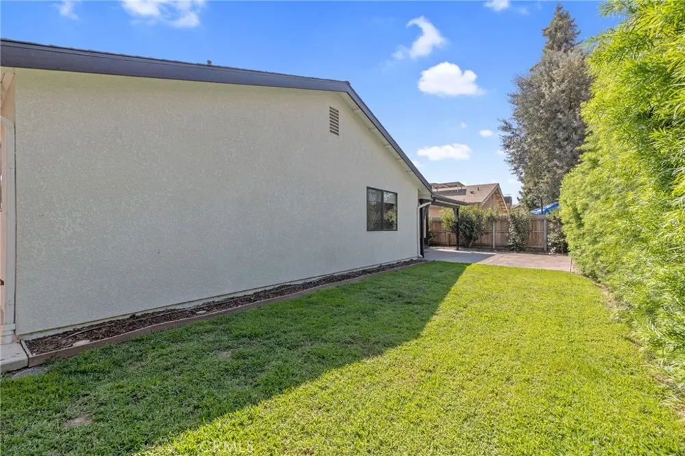 209 S Atwood Court Visalia, CA 93291