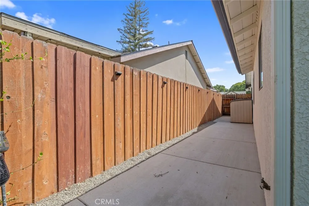 209 S Atwood Court Visalia, CA 93291
