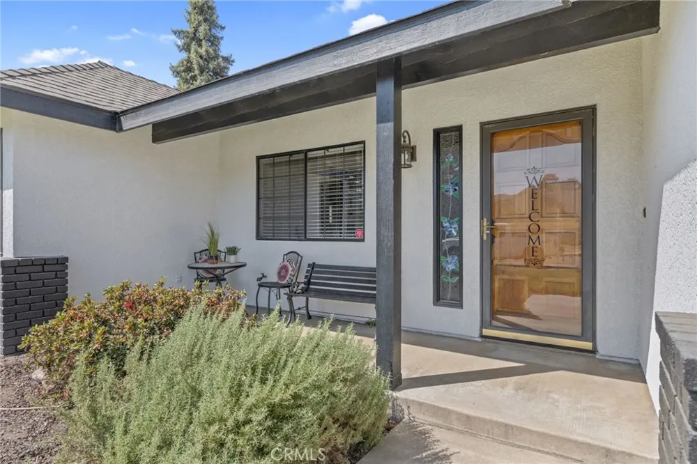 209 S Atwood Court Visalia, CA 93291