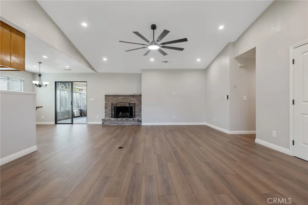 209 S Atwood Court Visalia, CA 93291
