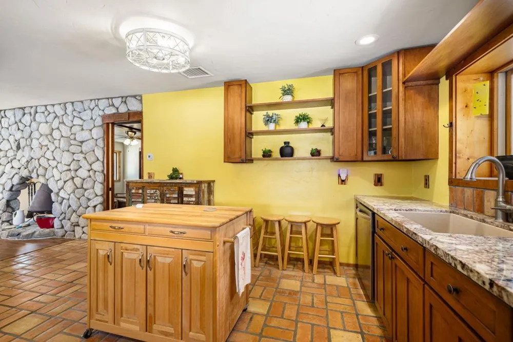 21400 Long Canyon Road Desert Hot Springs, CA 92241