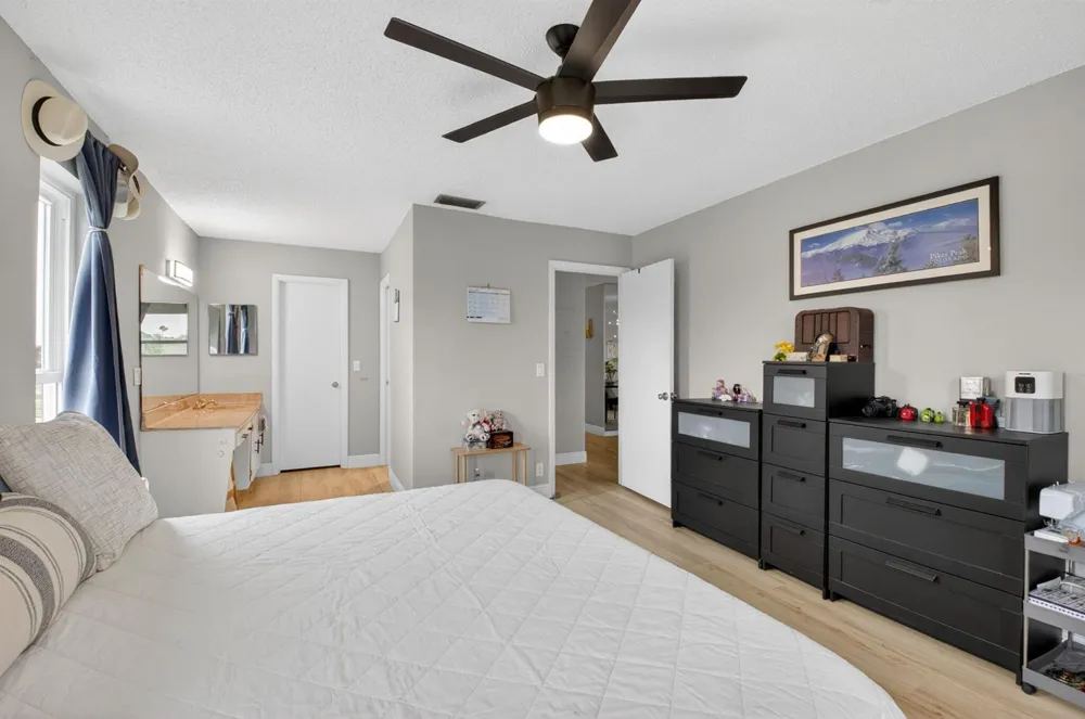 13765 Flora Place #H Delray Beach, FL 33484