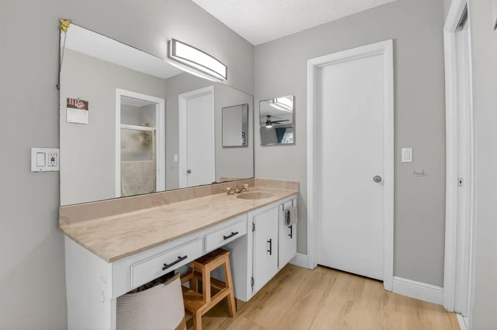 13765 Flora Place #H Delray Beach, FL 33484