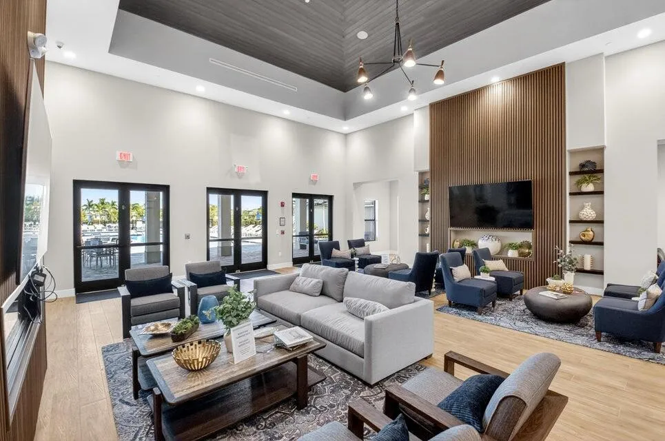 13765 Flora Place #H Delray Beach, FL 33484