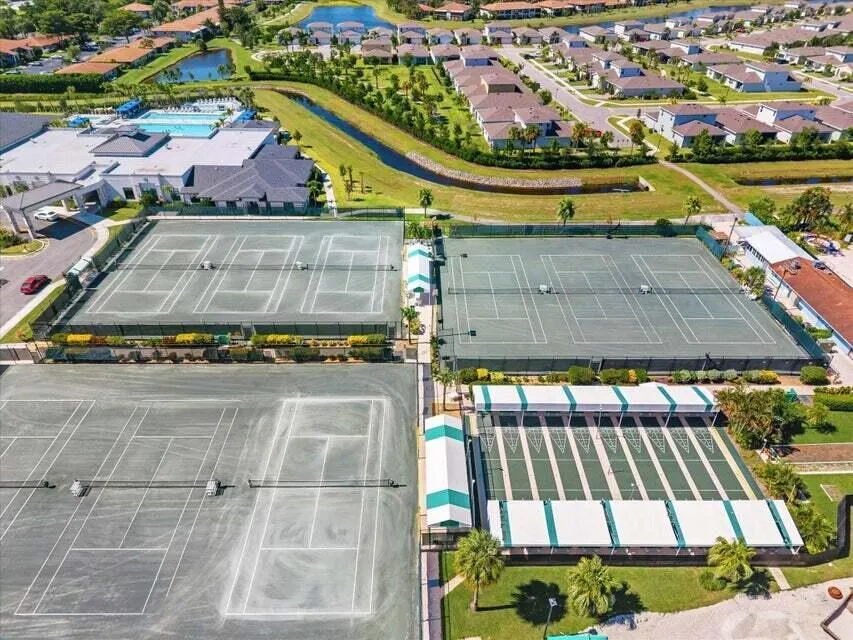 13765 Flora Place #H Delray Beach, FL 33484