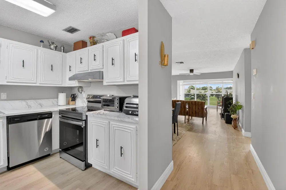 13765 Flora Place #H Delray Beach, FL 33484